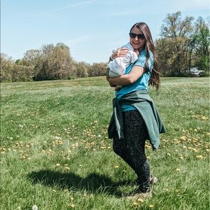 Meet your Posher, Felicia